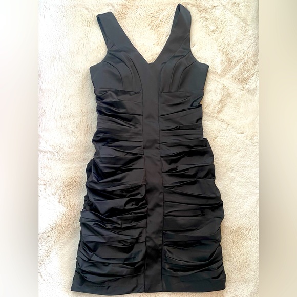 Mini black Rinascimento dress - Picture 1 of 3